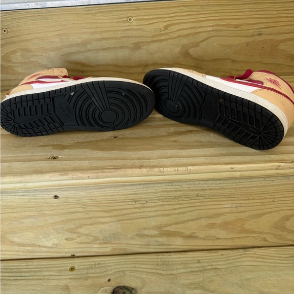 Youth size 3 Jordan’s - Picture 2 of 5